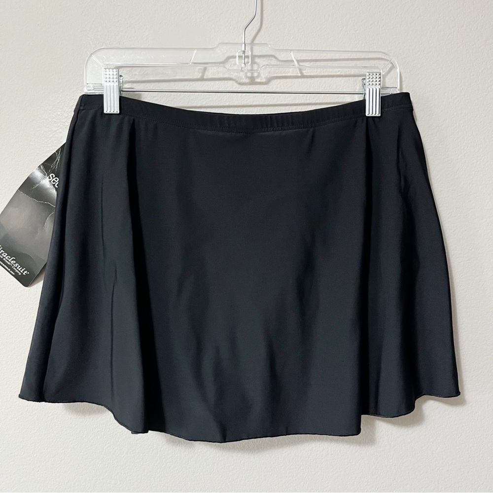 Miraclesuit NWT Skirted Swim Bottom Black Size US 16 Slimming Beach Travel - Picture 3 of 7